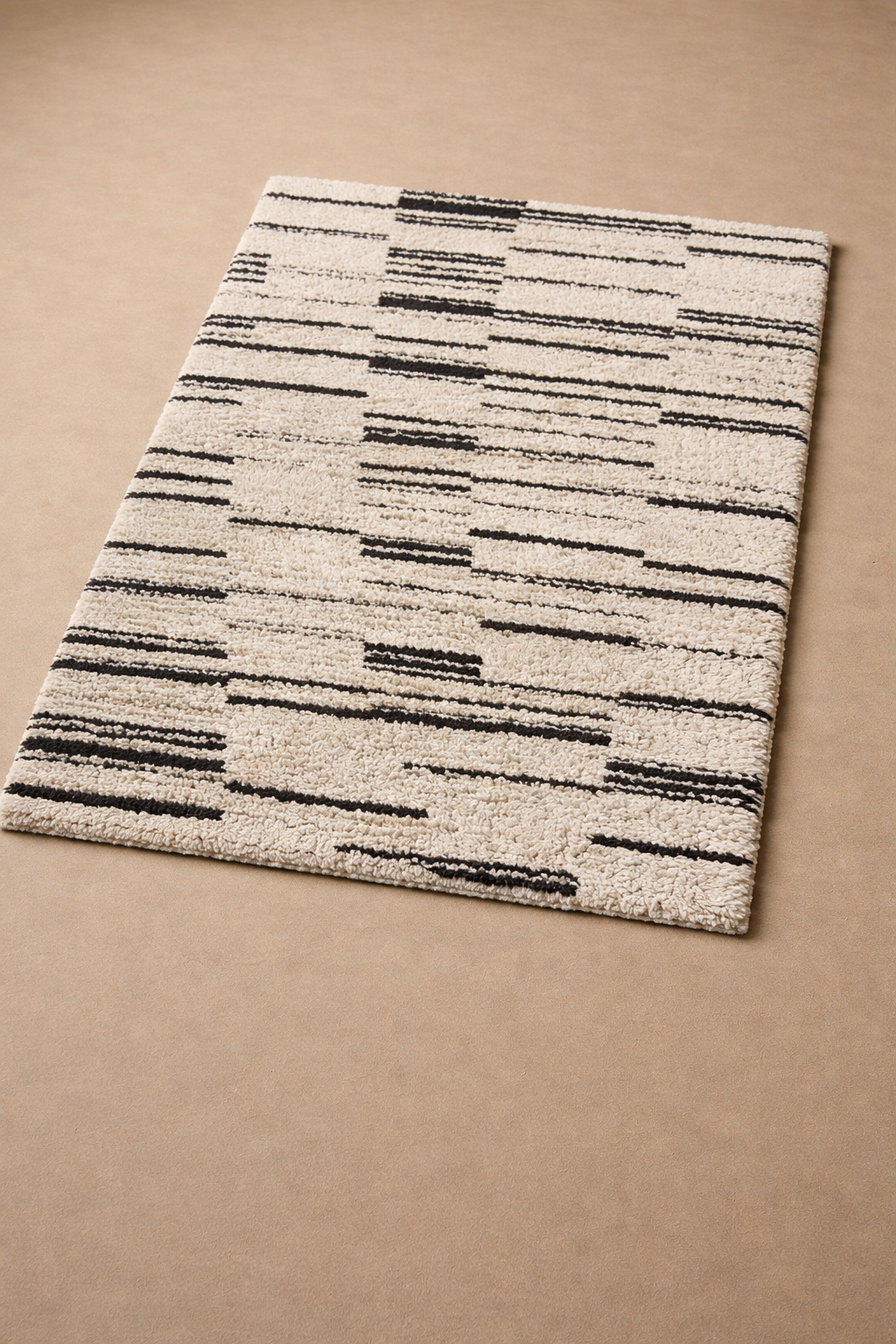Levine Modern Geometric Shag Area Rug
