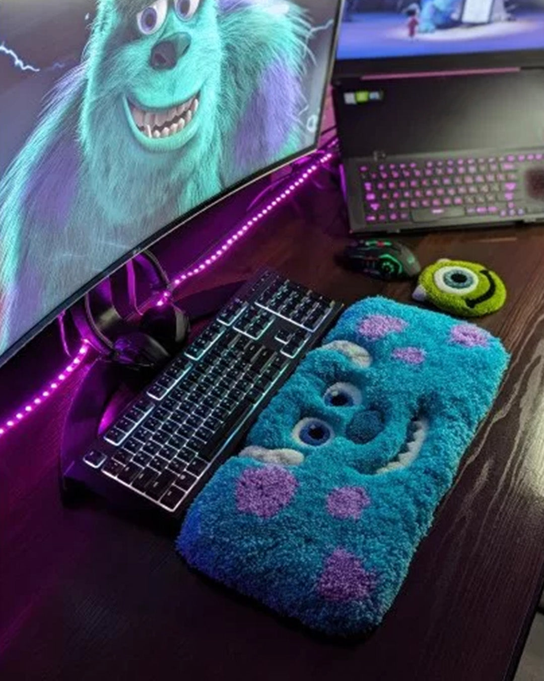 BGMG Saggy Keyboard Rug