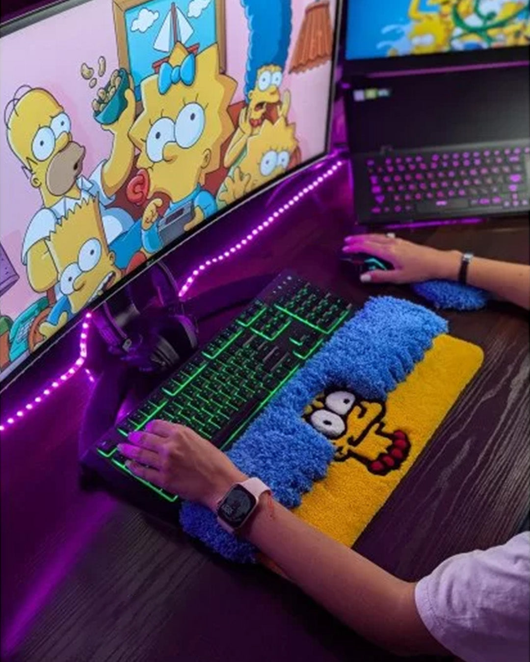 SMPSN Saggy Keyboard Rug